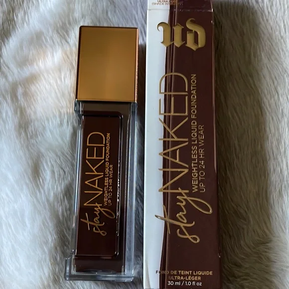 Urban Decay Stay Naked Weightless Foundation - Picture 1 of 3